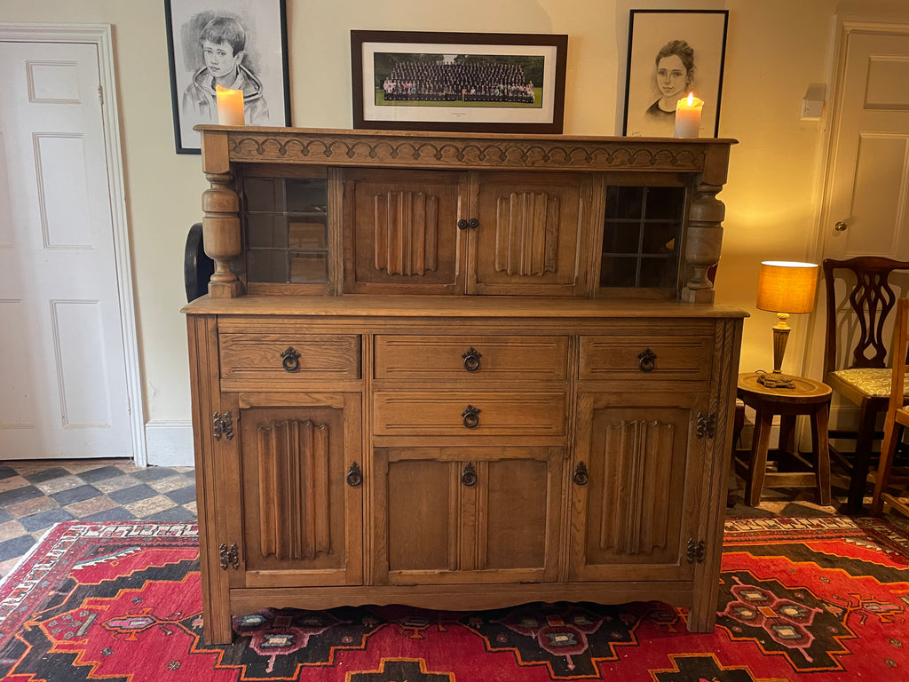 Oak Court Dresser